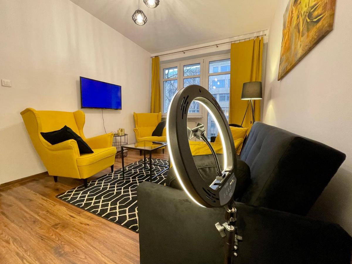 Diamond Metro Wifi 300 Mbs 70'Tv Netflix Hbo Appletv+ Apartment วอร์ซอ ภายนอก รูปภาพ